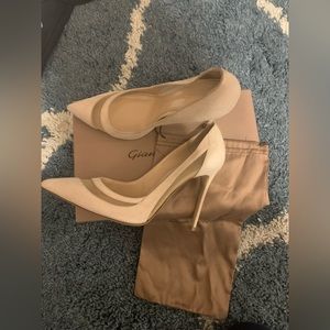Gianvito Rossi Nude pumps NWT size 9.5